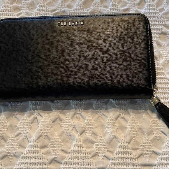 New  Ted Baker zippy black leather wallet - Picture 2 of 12